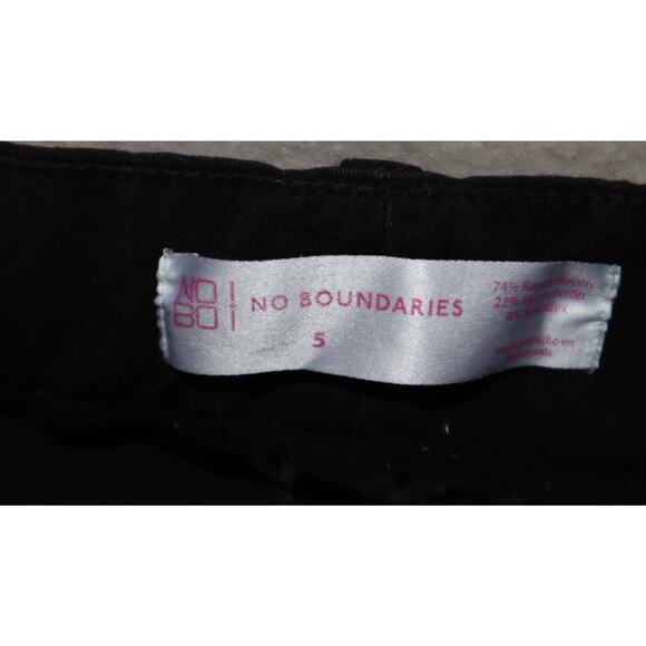 No Boundries Black pants size 5 - Picture 3 of 3